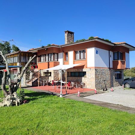 Family House Gijon Villa Ngoại thất bức ảnh