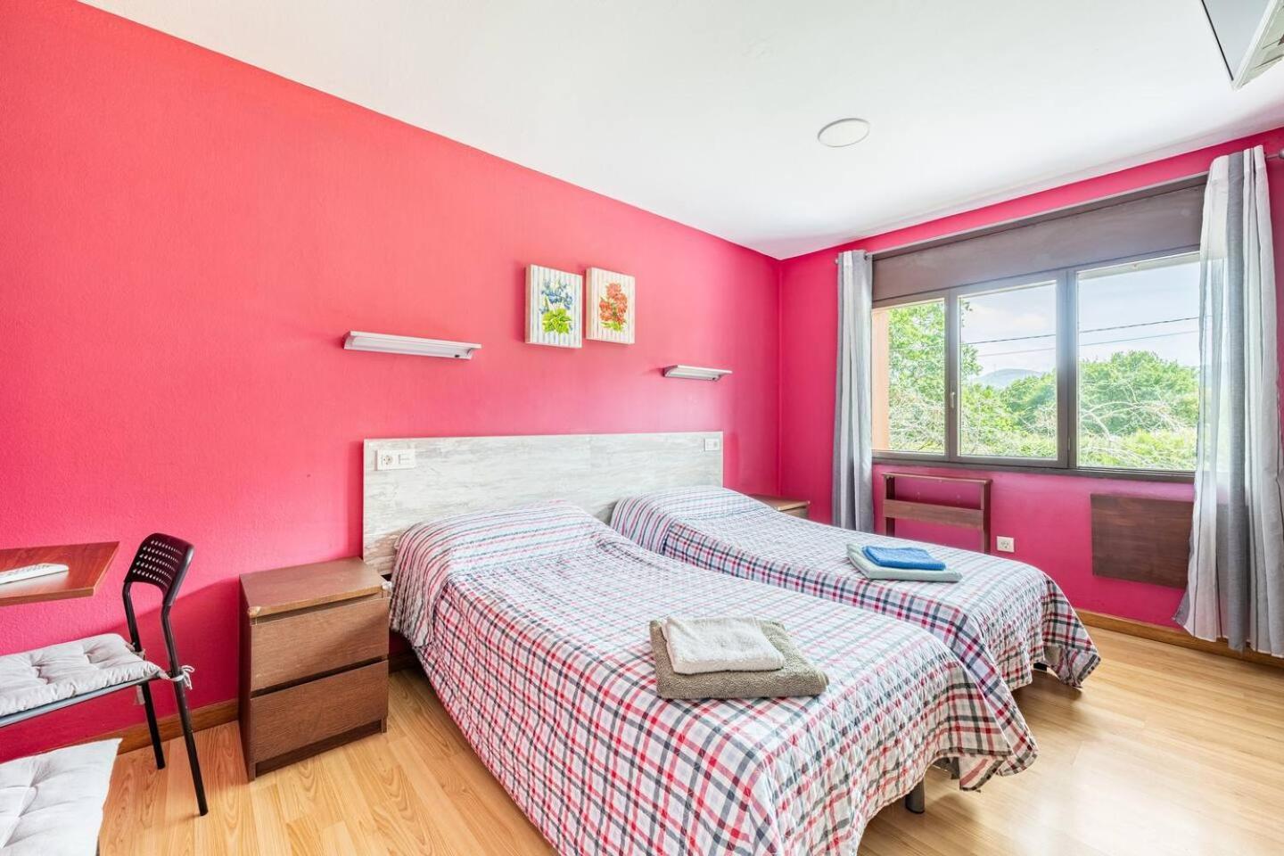 Family House Gijon Villa Ngoại thất bức ảnh