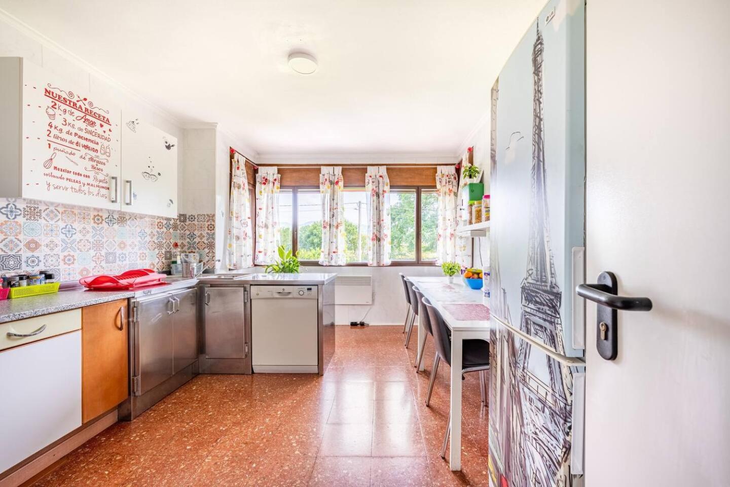 Family House Gijon Villa Ngoại thất bức ảnh