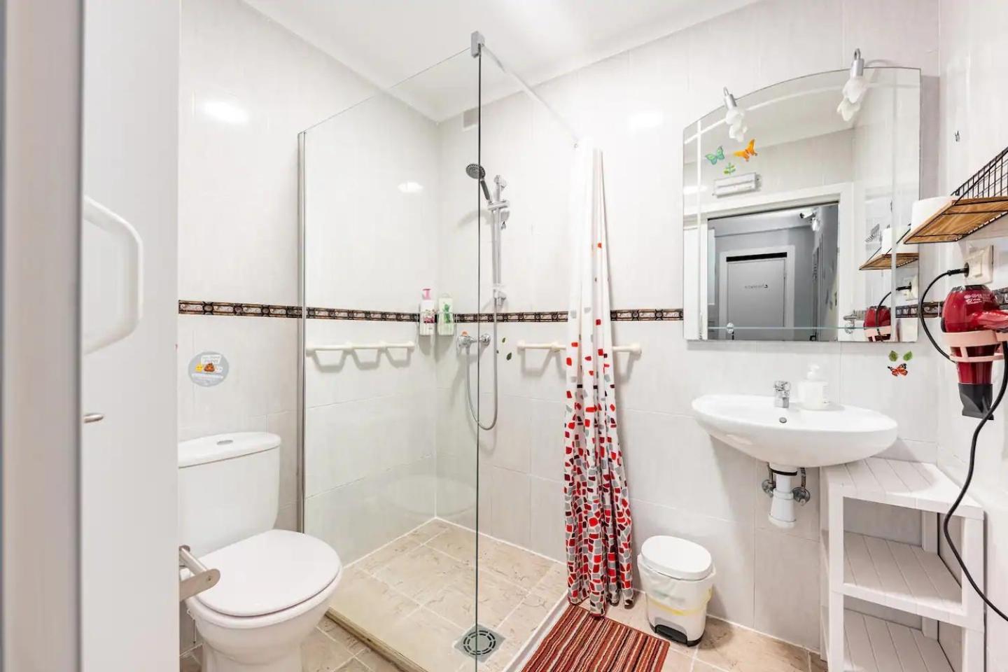 Family House Gijon Villa Ngoại thất bức ảnh