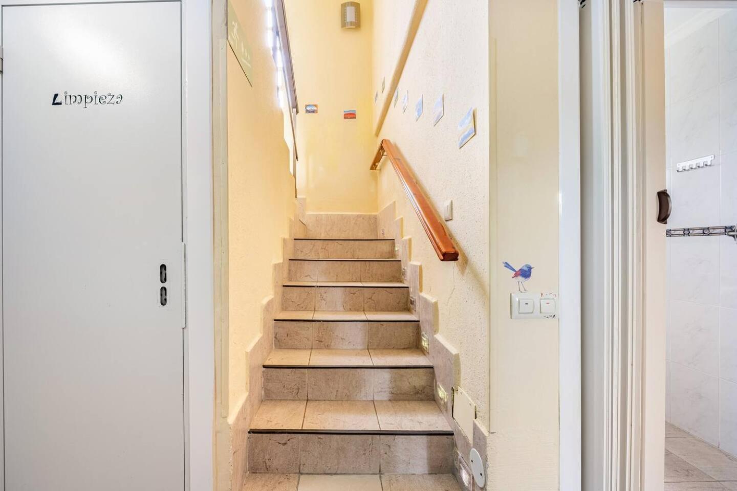 Family House Gijon Villa Ngoại thất bức ảnh