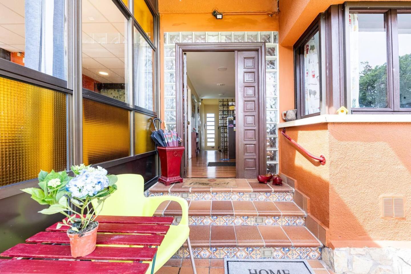 Family House Gijon Villa Ngoại thất bức ảnh
