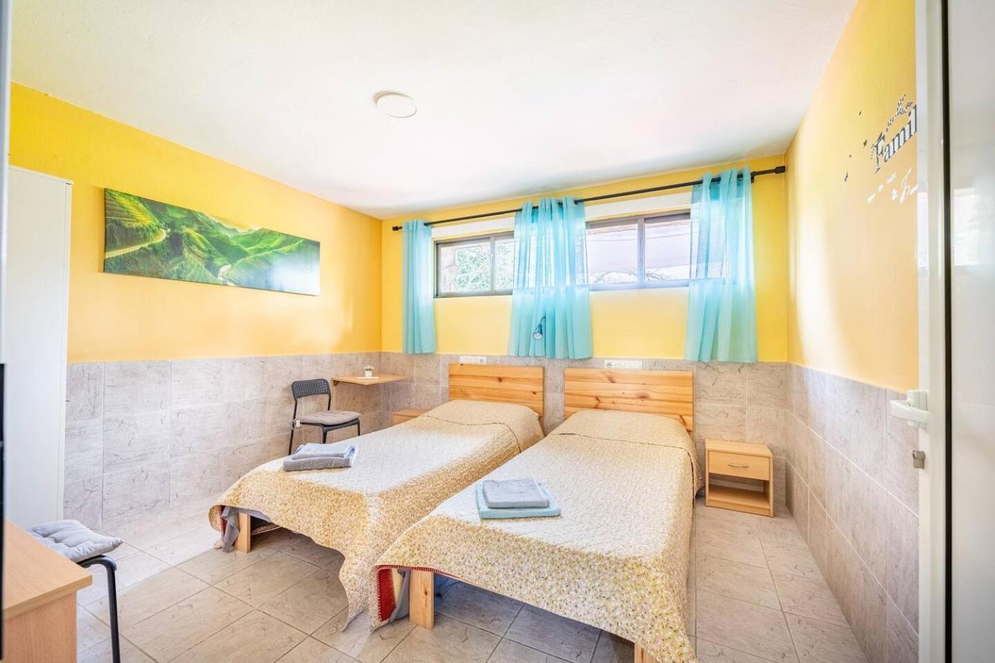 Family House Gijon Villa Ngoại thất bức ảnh