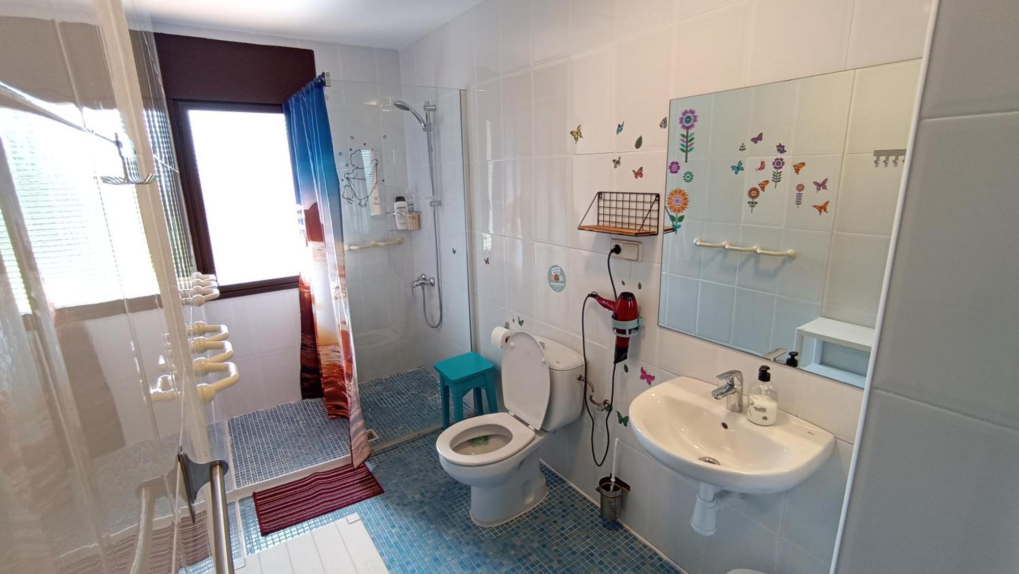 Family House Gijon Villa Ngoại thất bức ảnh